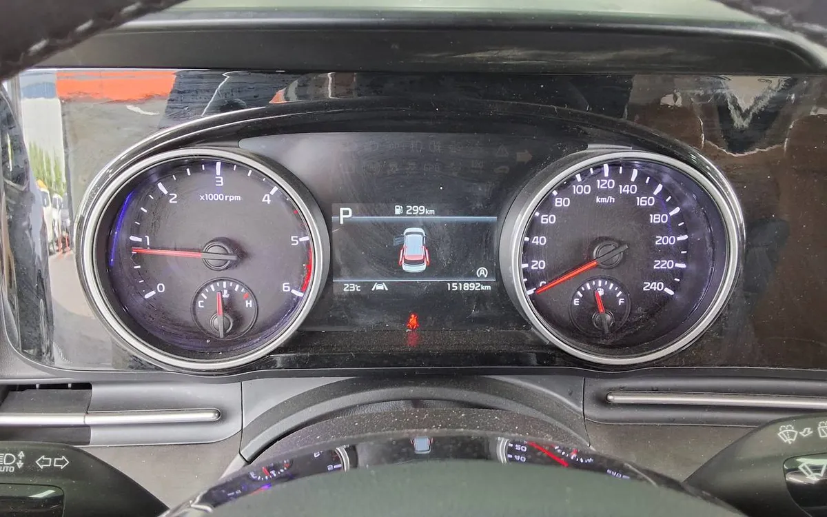 KIA CARNIVAL NEW CARNIVAL NOBLESSE 2023