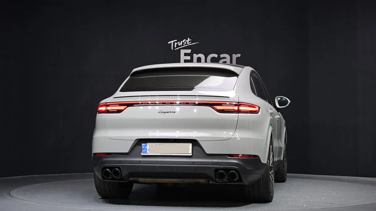 PORSCHE CAYENNE 2022