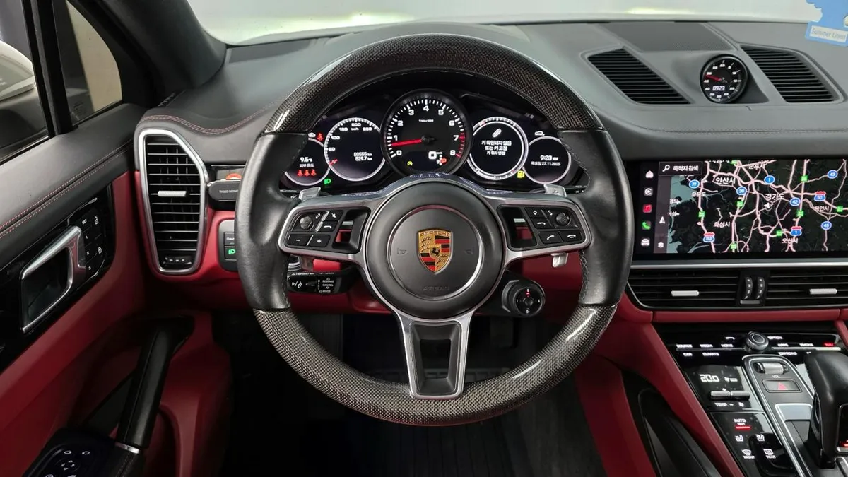 PORSCHE CAYENNE 2022