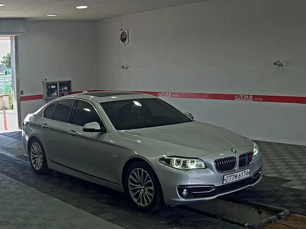 BMW 5 SERIES LUXURY 2015