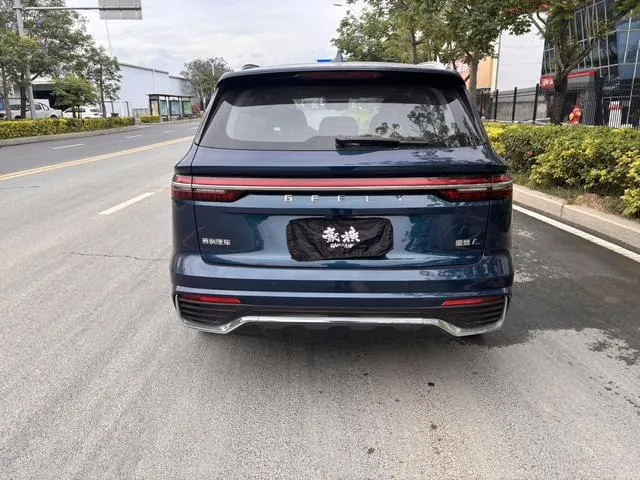 GEELY XINGYUE L LUXURY 2022