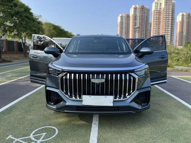 GEELY HAOYUE L КАМЕРЫ 360 ЦИФРОВАЯ ПАНЕЛЬ АДАПТИВНЫЙ КРУИЗ ПАНОРАМНАЯ КРЫША ЭЛЕКТРОПРИВОД БАГАЖНИКА И СИДЕНИЙ 2023