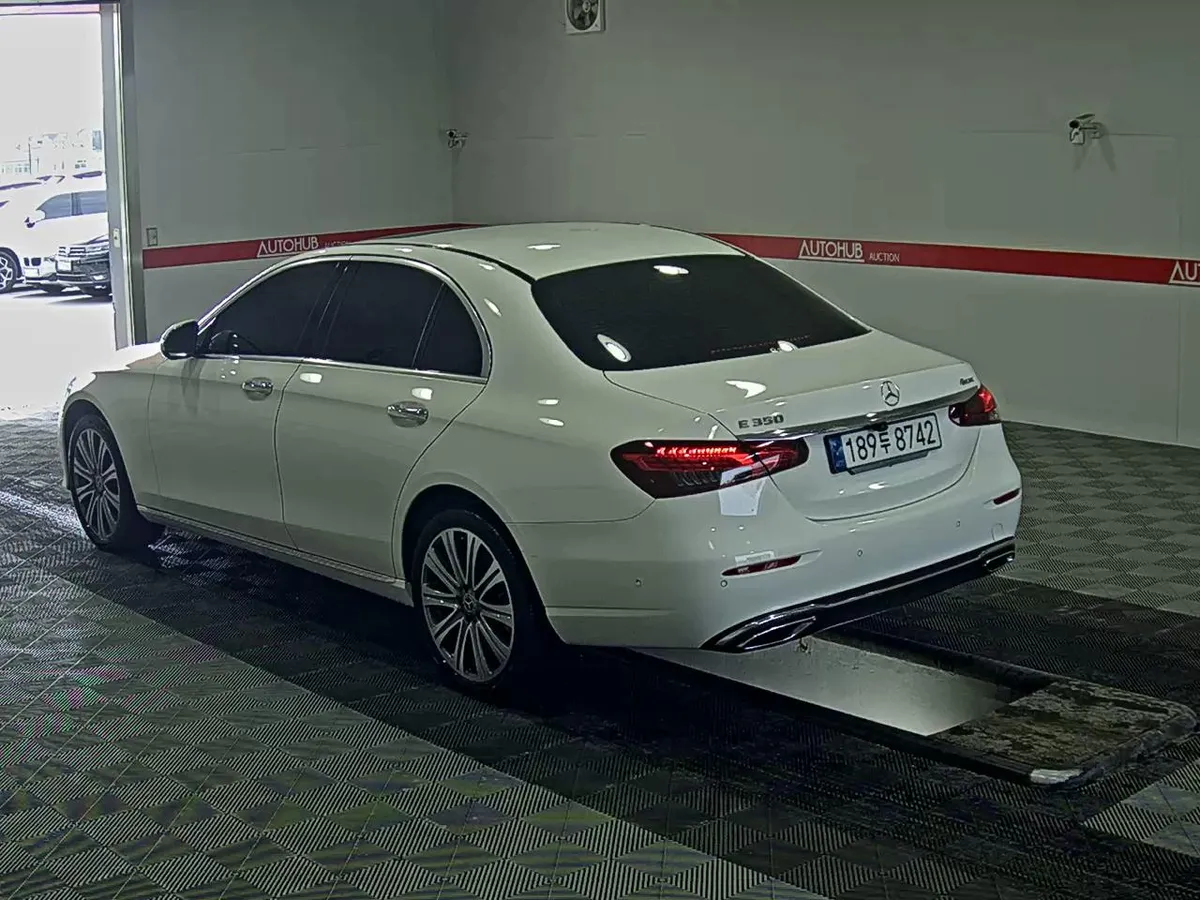 MERCEDES-BENZ E-CLASS 2023