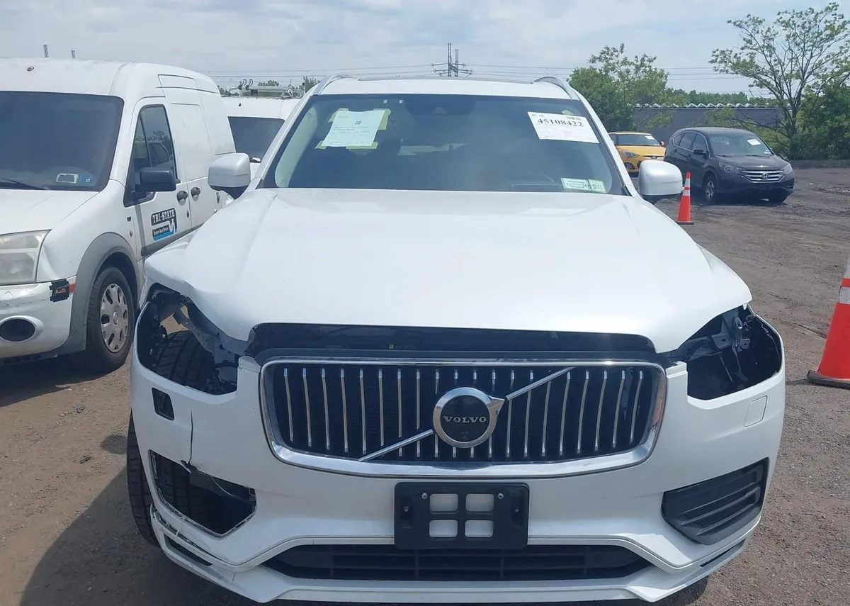 VOLVO XC90 T5 MOMENTUM 7 PASSENGER 2021