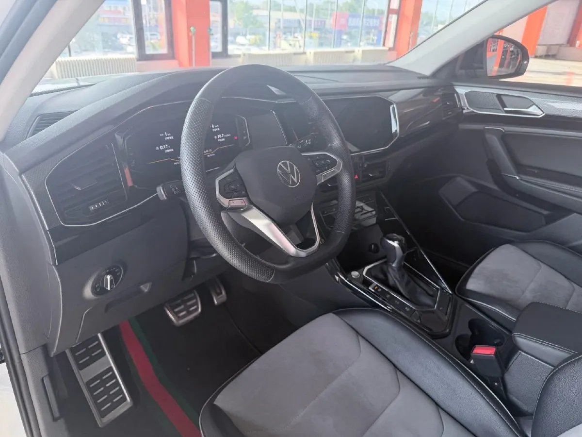 VOLKSWAGEN TAYRON X R-LINE 2022
