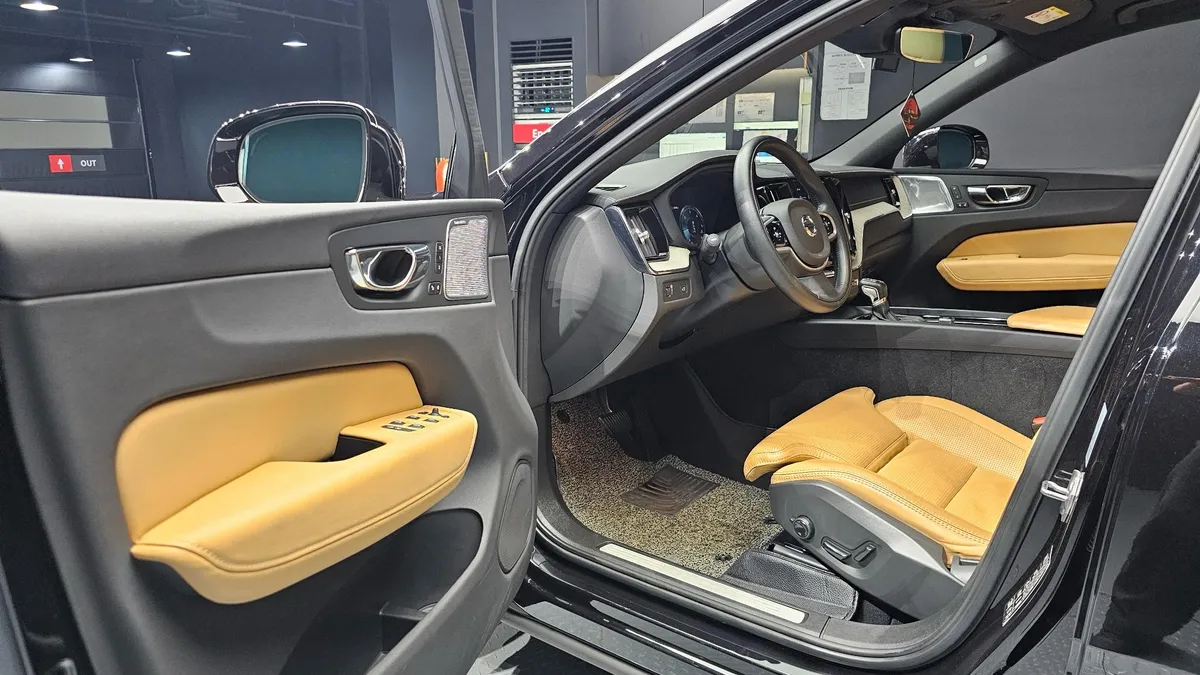 VOLVO XC-60 GEN D5 МАКСИМАЛЬНАЯ АКУСТИКА BOWERS&WILKINS КАМЕРЫ 360 ПРОЕКЦИЯ НА ЛОБОВОЕ СТЕКЛО ПАНОРАМА ПОДОГРЕВ ВСЕХ СИ 2018