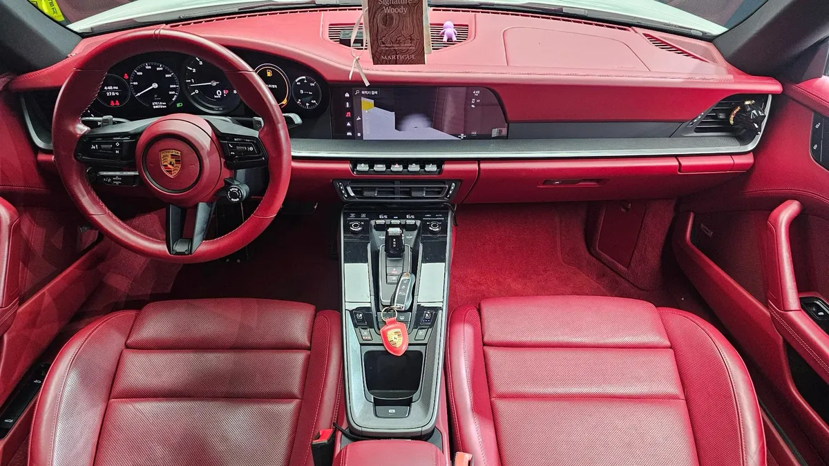 PORSCHE 911 CARRERA 4 2022