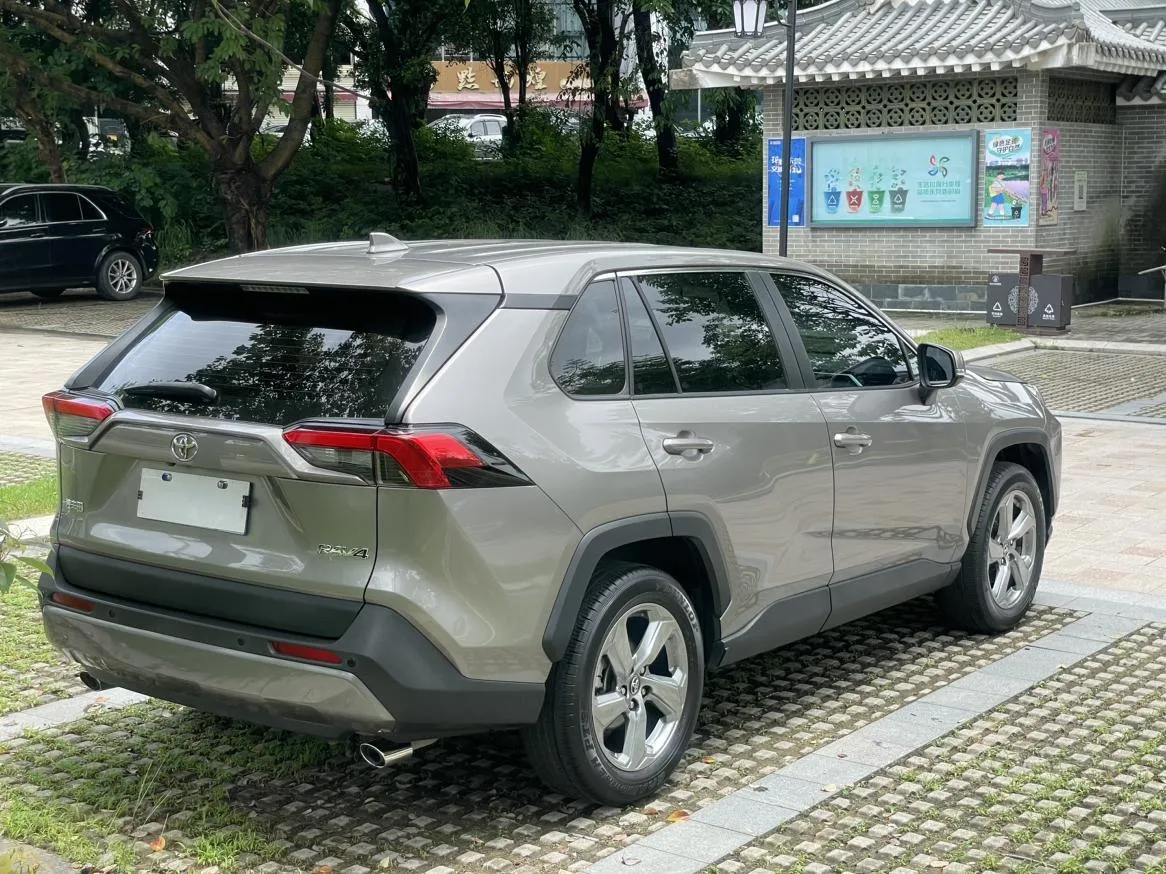 TOYOTA RAV4 RONGFANG 2022