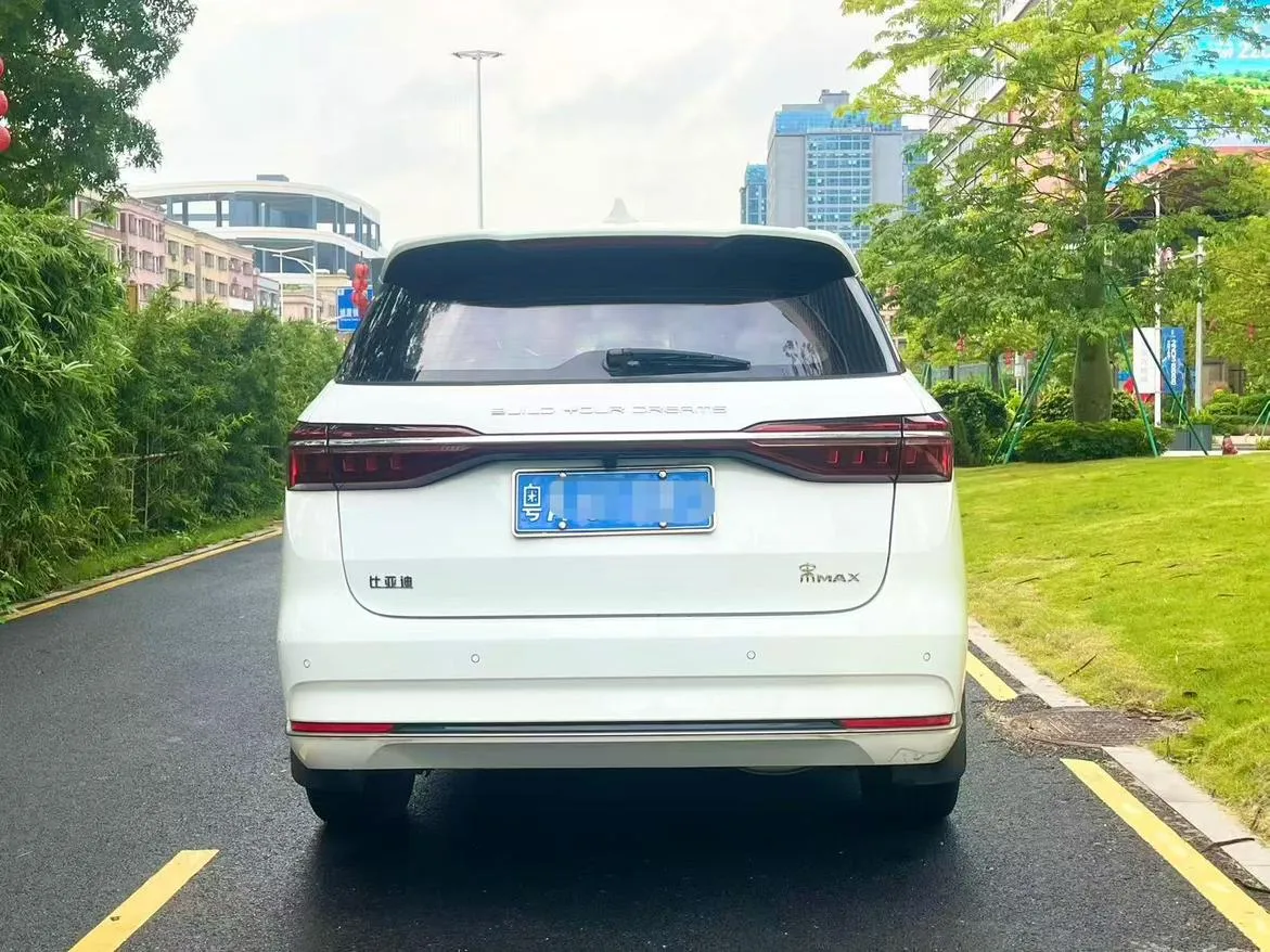 BYD SONG MAX LUXURY 2022