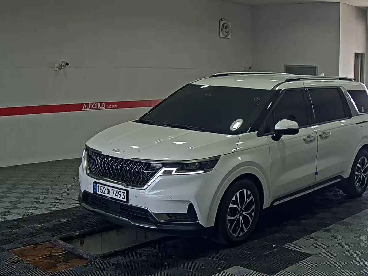 KIA CARNIVAL 9 2023