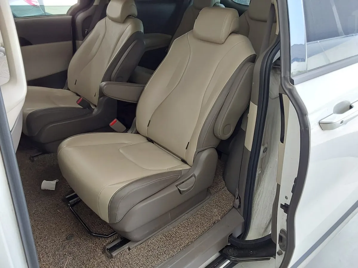 KIA CARNIVAL 9 2022