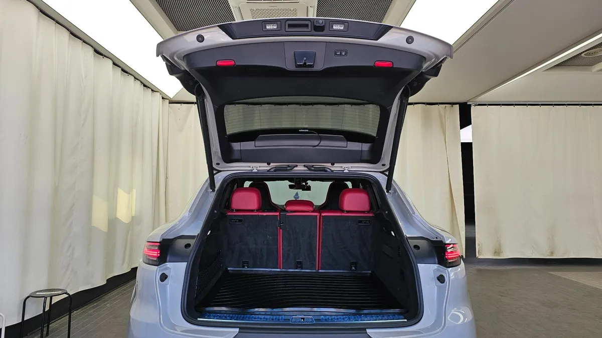 PORSCHE CAYENNE COUPE 3 2022