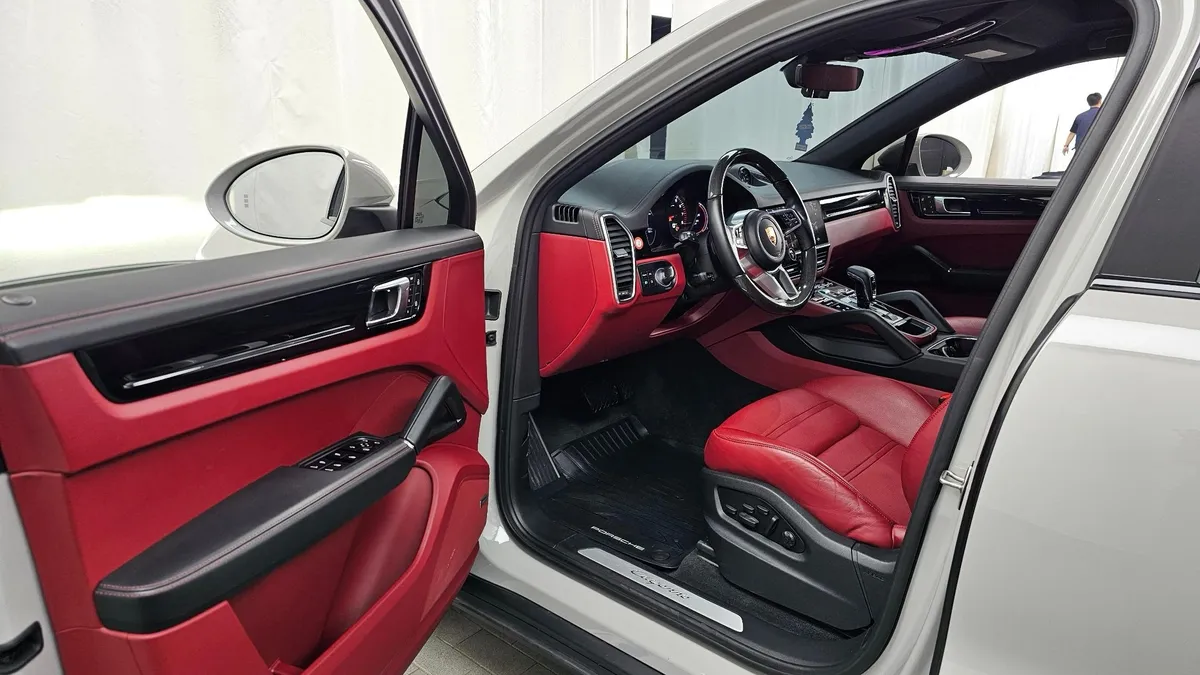 PORSCHE CAYENNE COUPE 3 2022