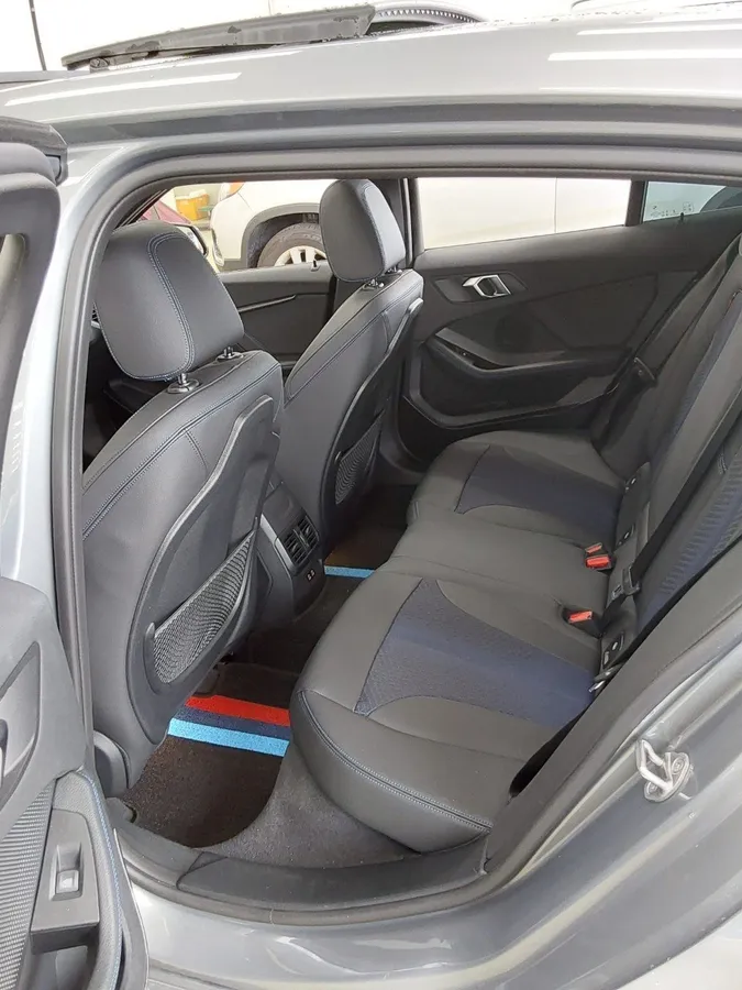 BMW 1 SERIES 2023