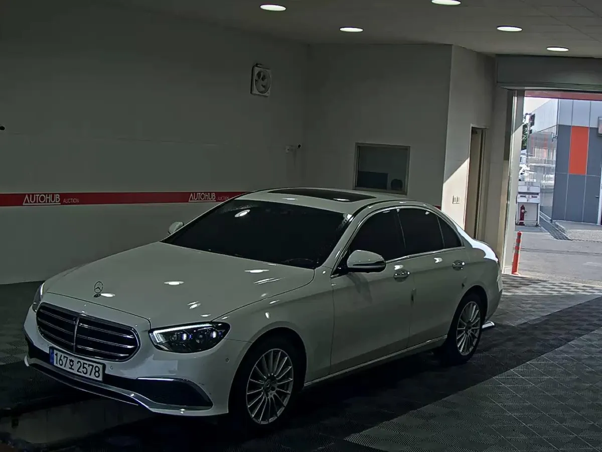 MERCEDES-BENZ E-CLASS 2022