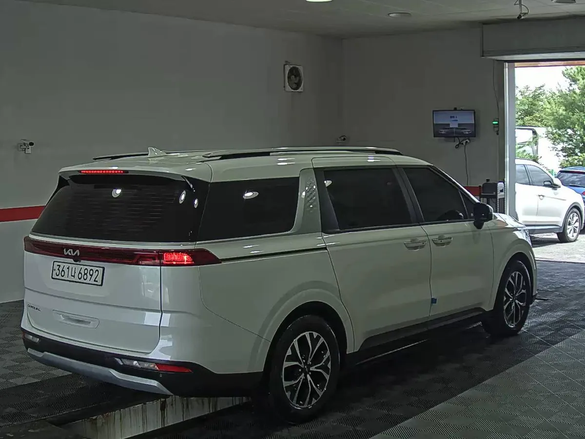 KIA CARNIVAL 2022
