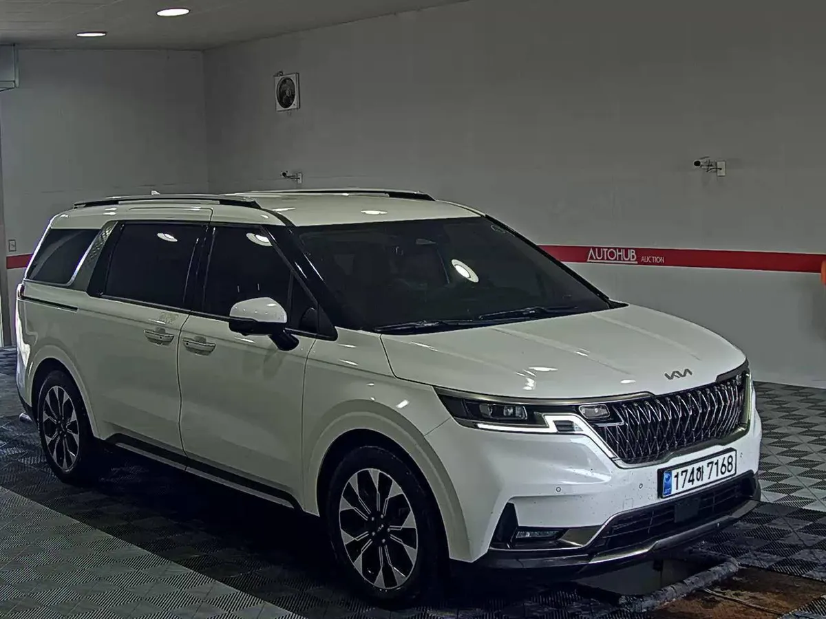 KIA CARNIVAL 2023