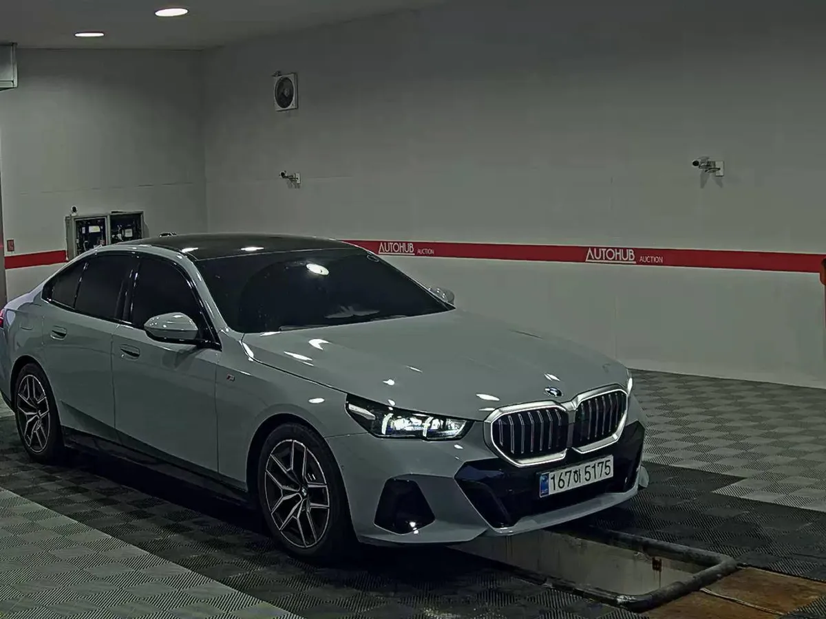 BMW 5 SERIES 520I M 2024