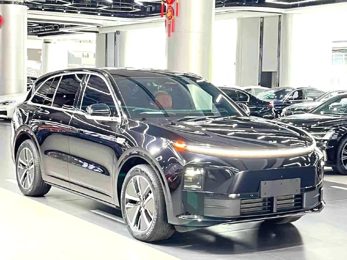 LI AUTO L6 PRO 2024