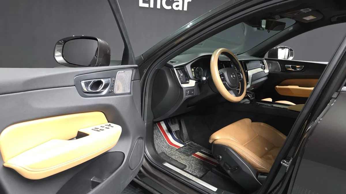 VOLVO XC-60 GEN D5 МАКСИМАЛЬНАЯ АКУСТИКА BOWERS&WILKINS КАМЕРЫ 360 ПРОЕКЦИЯ НА ЛОБОВОЕ СТЕКЛО ПАНОРАМА ПОДОГРЕВ ВСЕХ СИ 2018