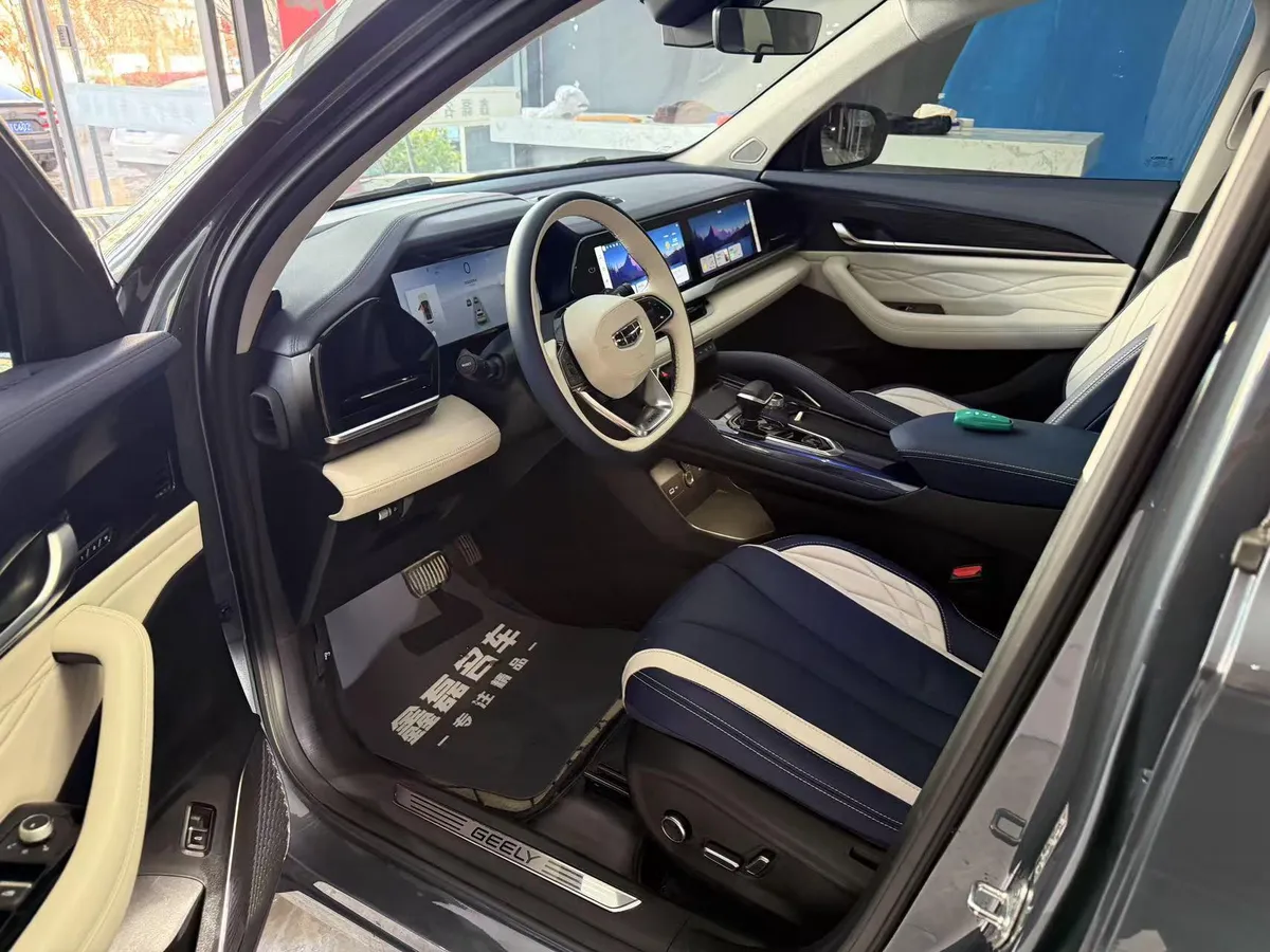 GEELY MONJARO 2022