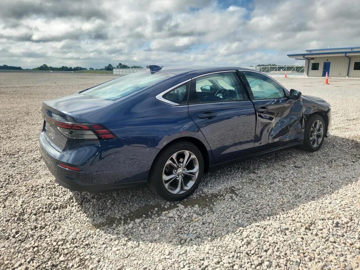 HONDA ACCORD EX 2023