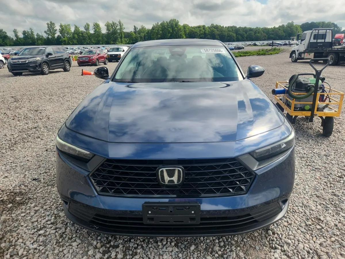 HONDA ACCORD EX 2023