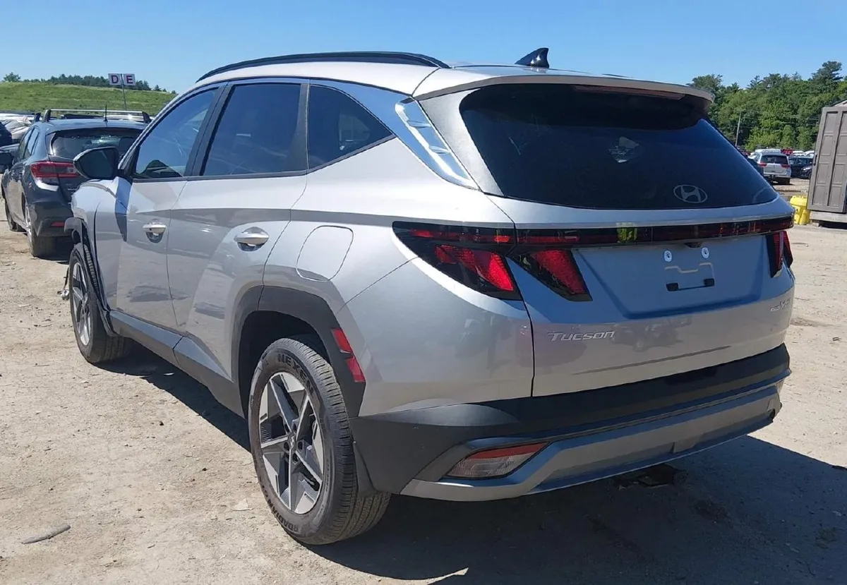 HYUNDAI TUCSON HYBRID SEL 2026
