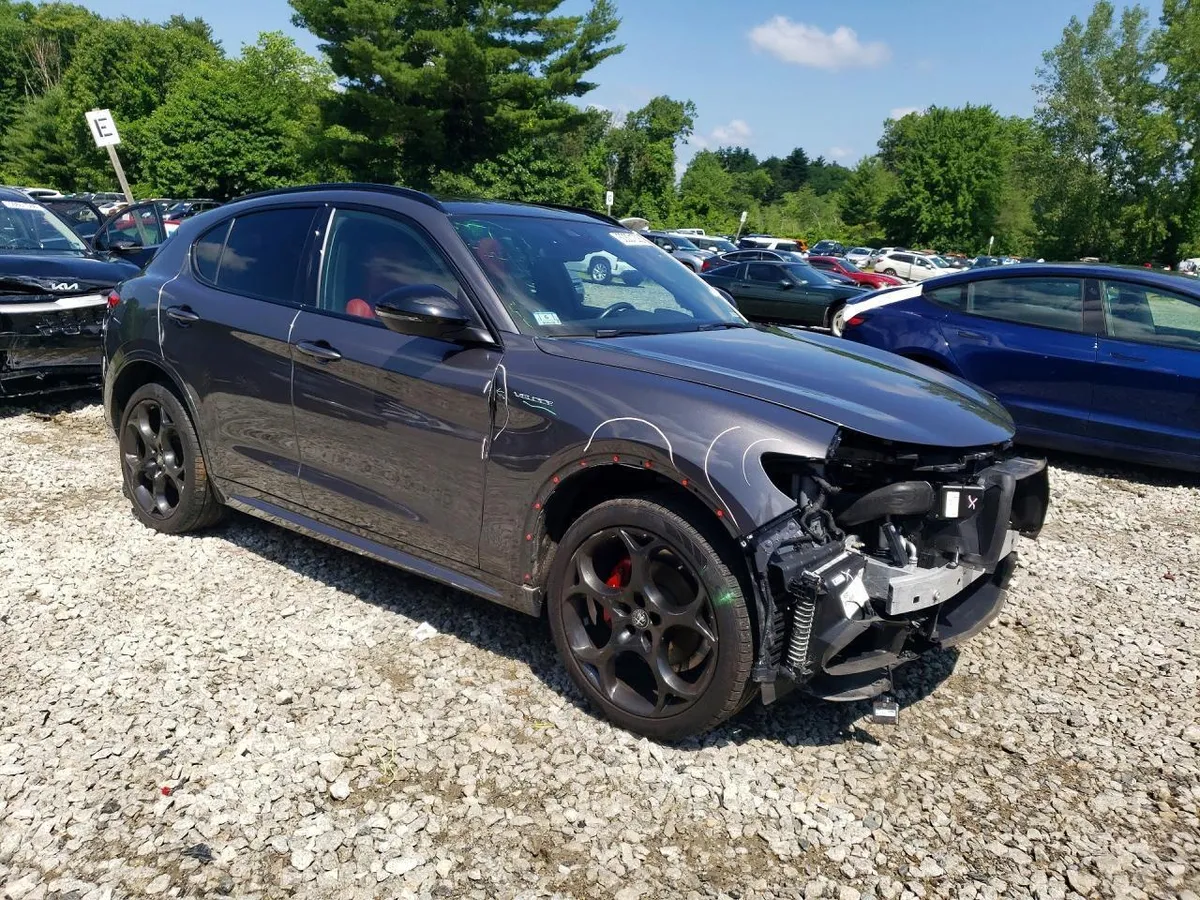 ALFA ROMEO STELVIO TI 2022