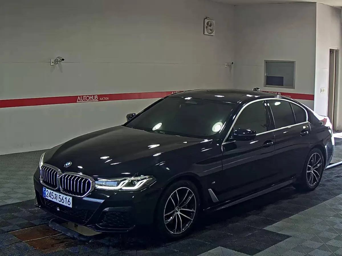 BMW 5 SERIES 2021