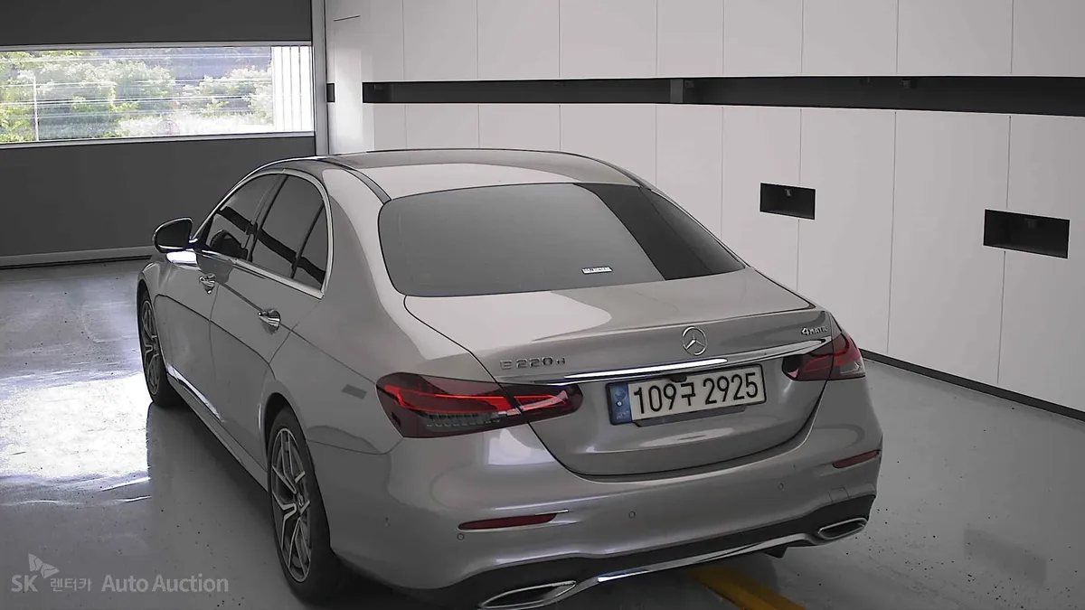 MERCEDES-BENZ E220D 4MATIC AMG 2022