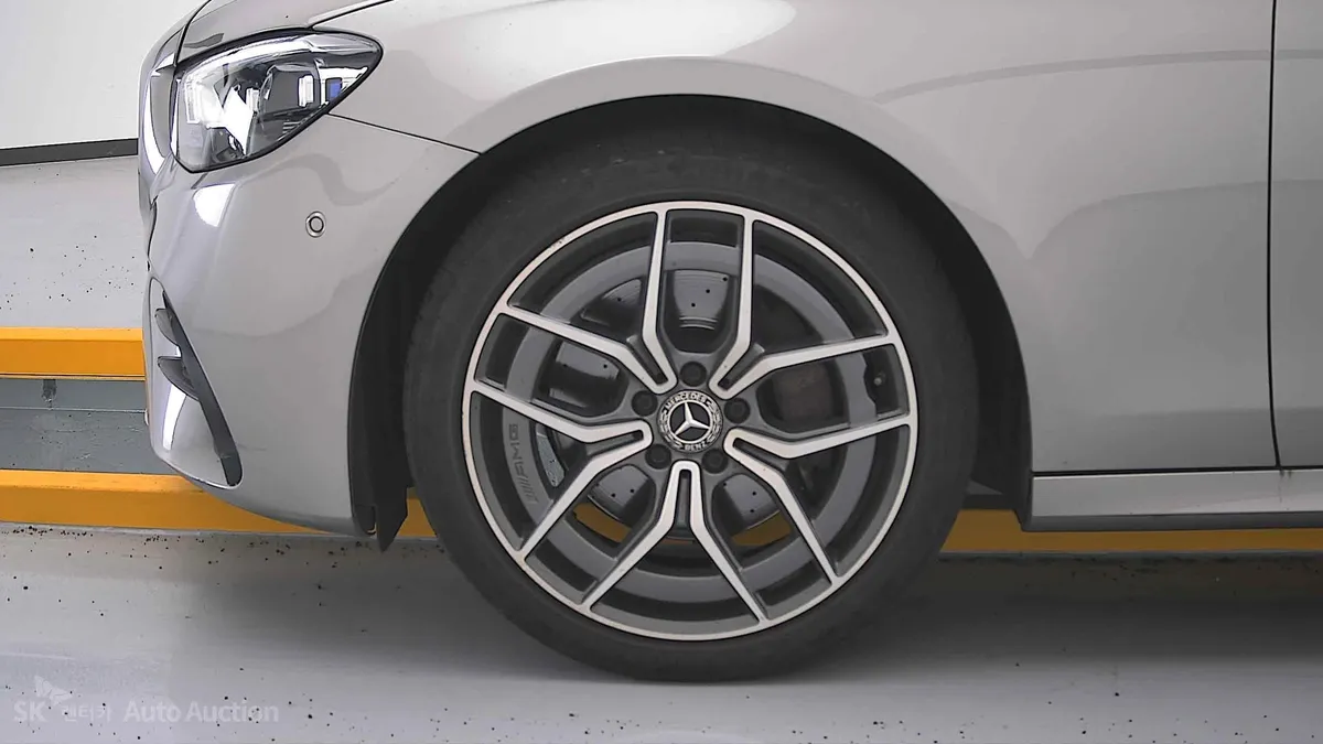 MERCEDES-BENZ E220D 4MATIC AMG 2022