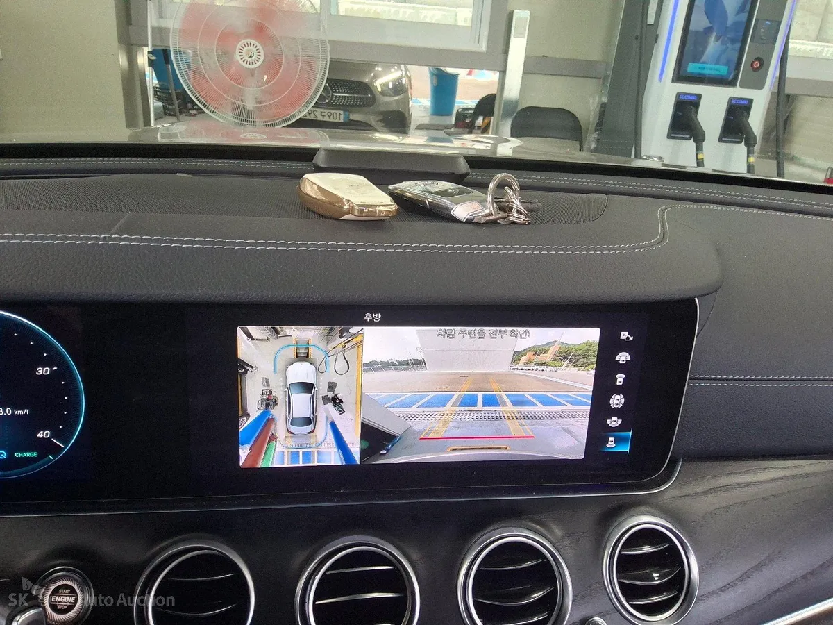 MERCEDES-BENZ E220D 4MATIC AMG 2022