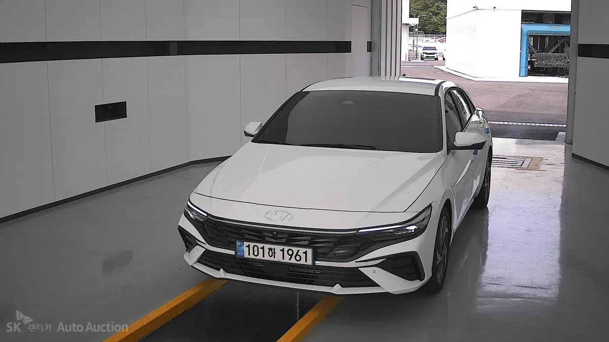 HYUNDAI AVANTE 2025