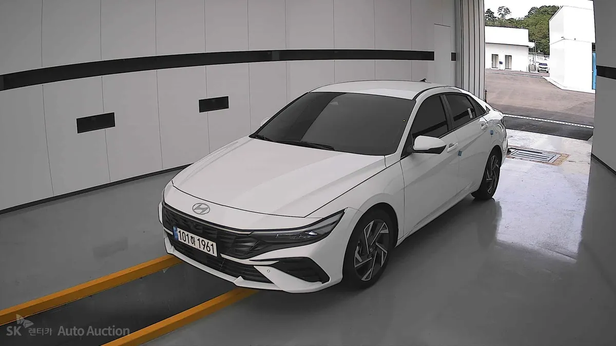 HYUNDAI AVANTE 2025