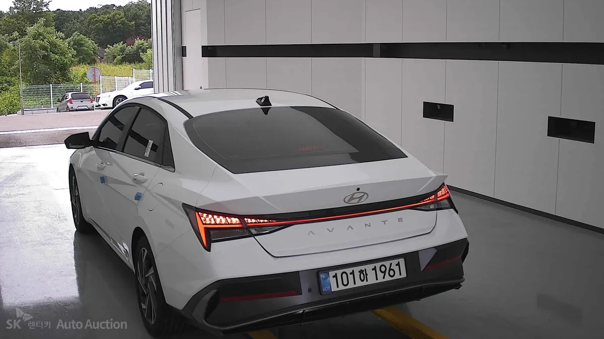 HYUNDAI AVANTE 2025