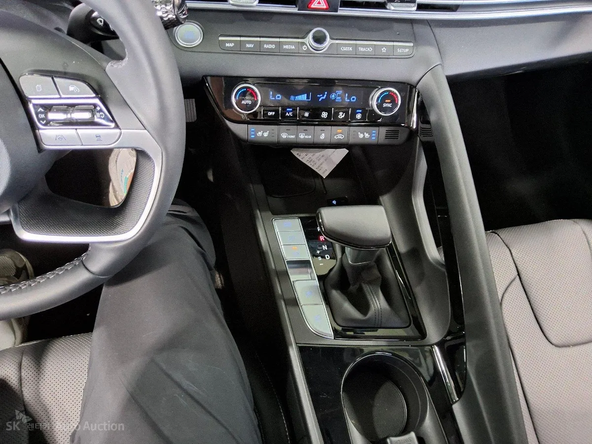 HYUNDAI AVANTE 2025