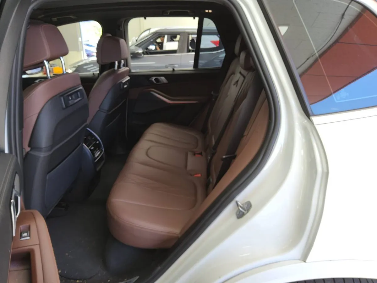 BMW X5 2023