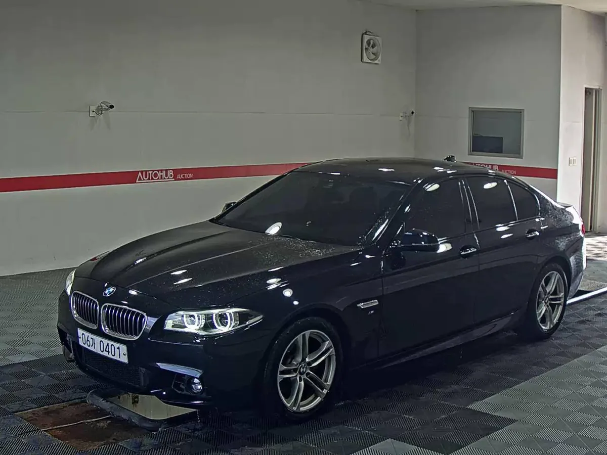 BMW 5- 2016