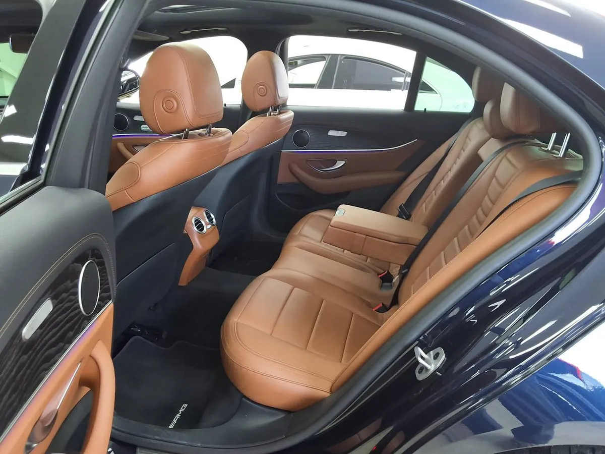 MERCEDES-BENZ E- 2021