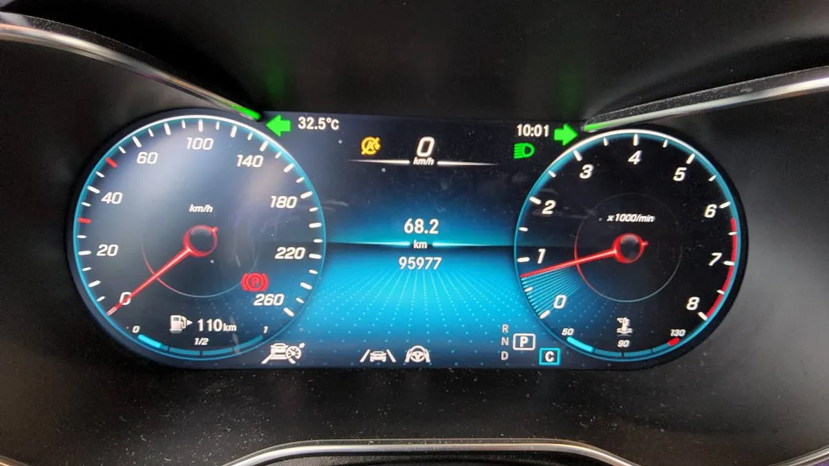 MERCEDES-BENZ GLC- 2022