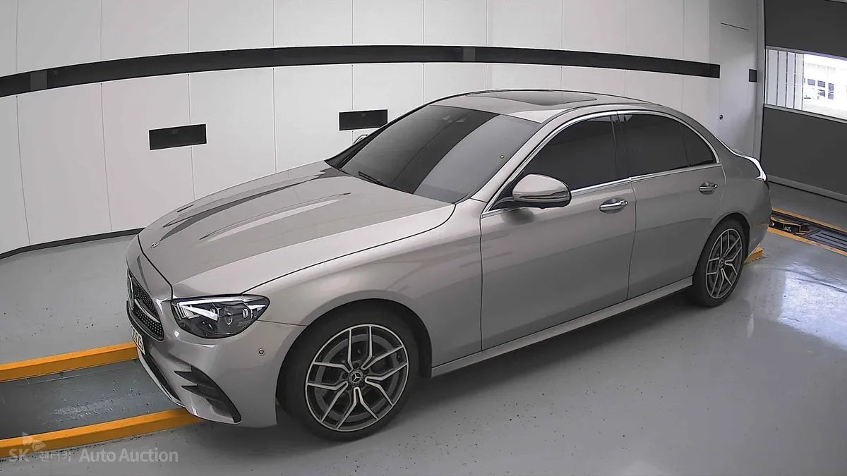MERCEDES-BENZ E220D 4MATIC AMG 2022
