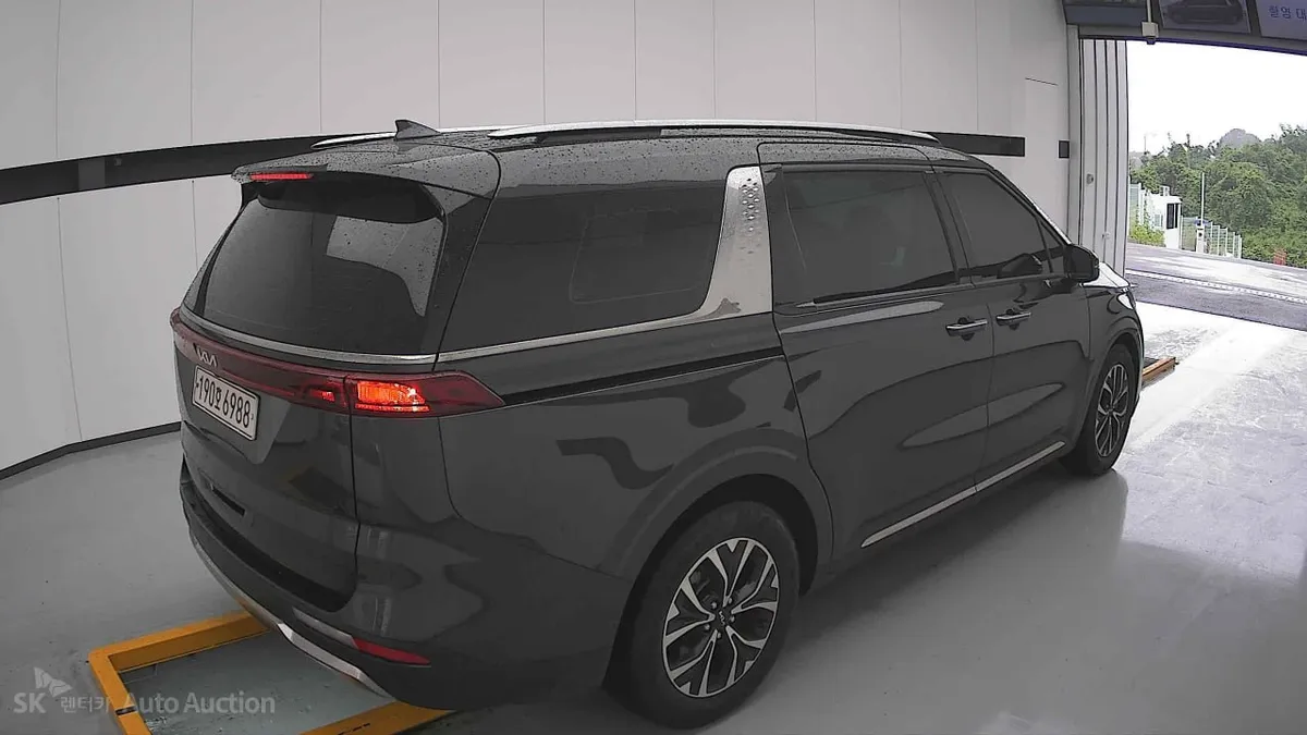 KIA CARNIVAL NOBLESSE 2022