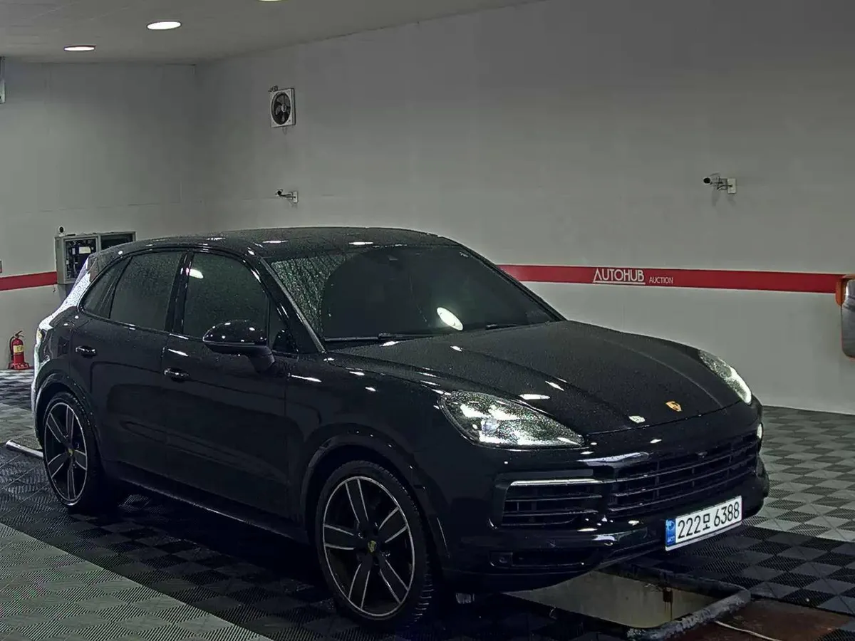 PORSCHE CAYENNE 2021