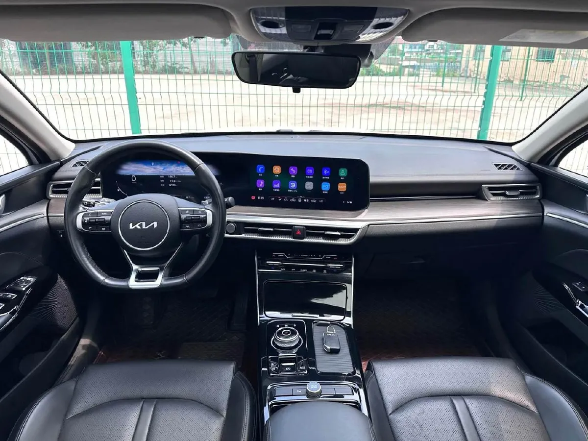 KIA K5 2023