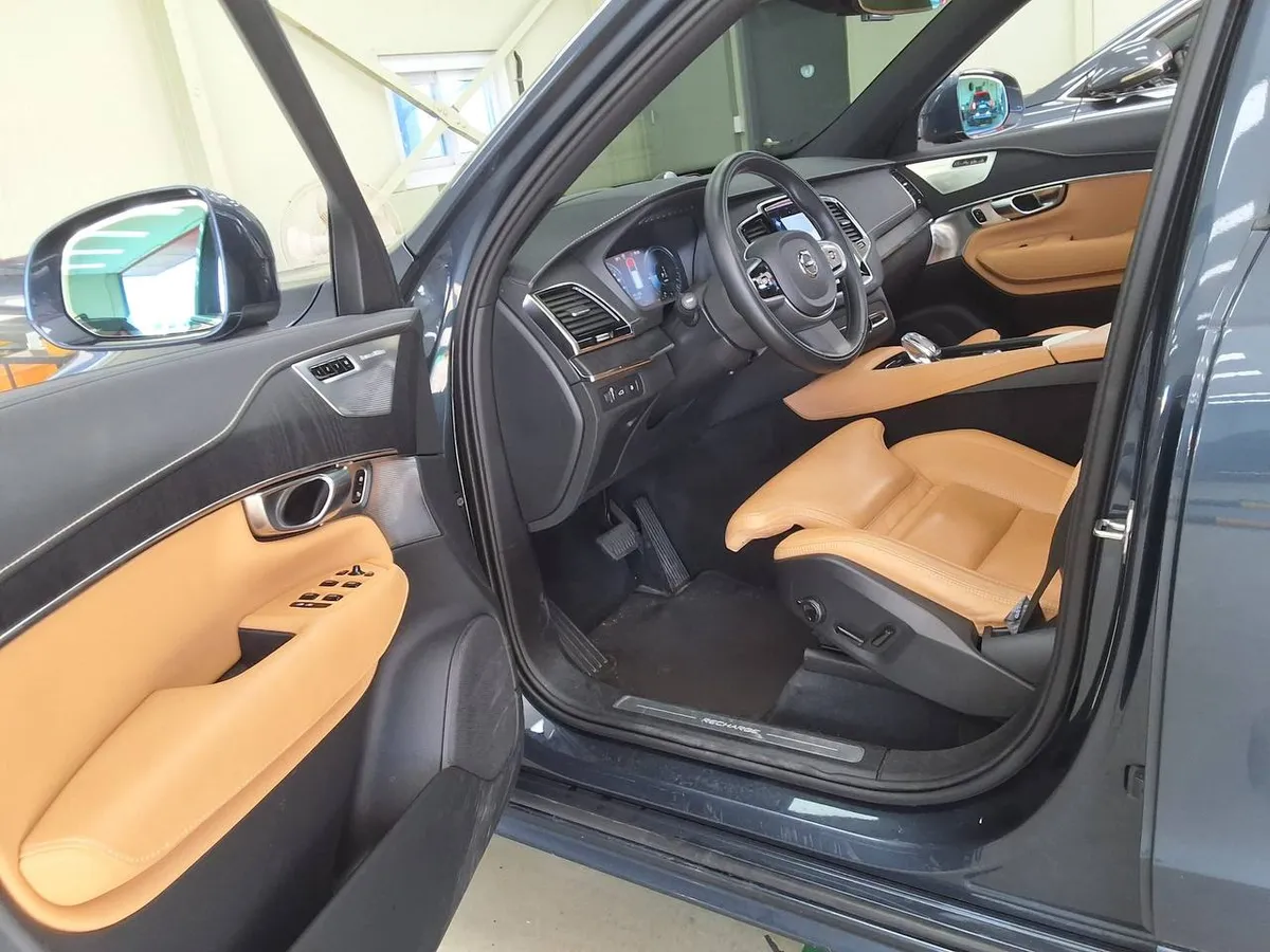 VOLVO XC90 2021