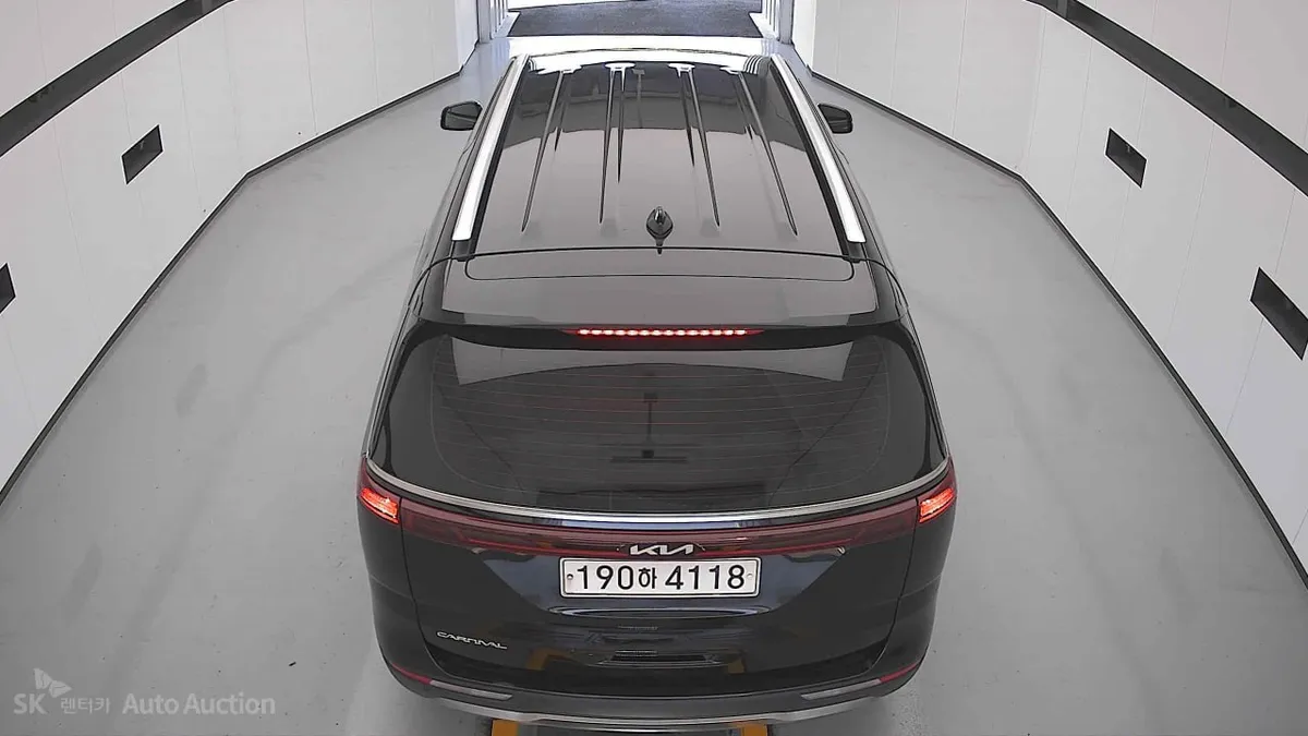 KIA CARNIVAL NOBLESSE 2023