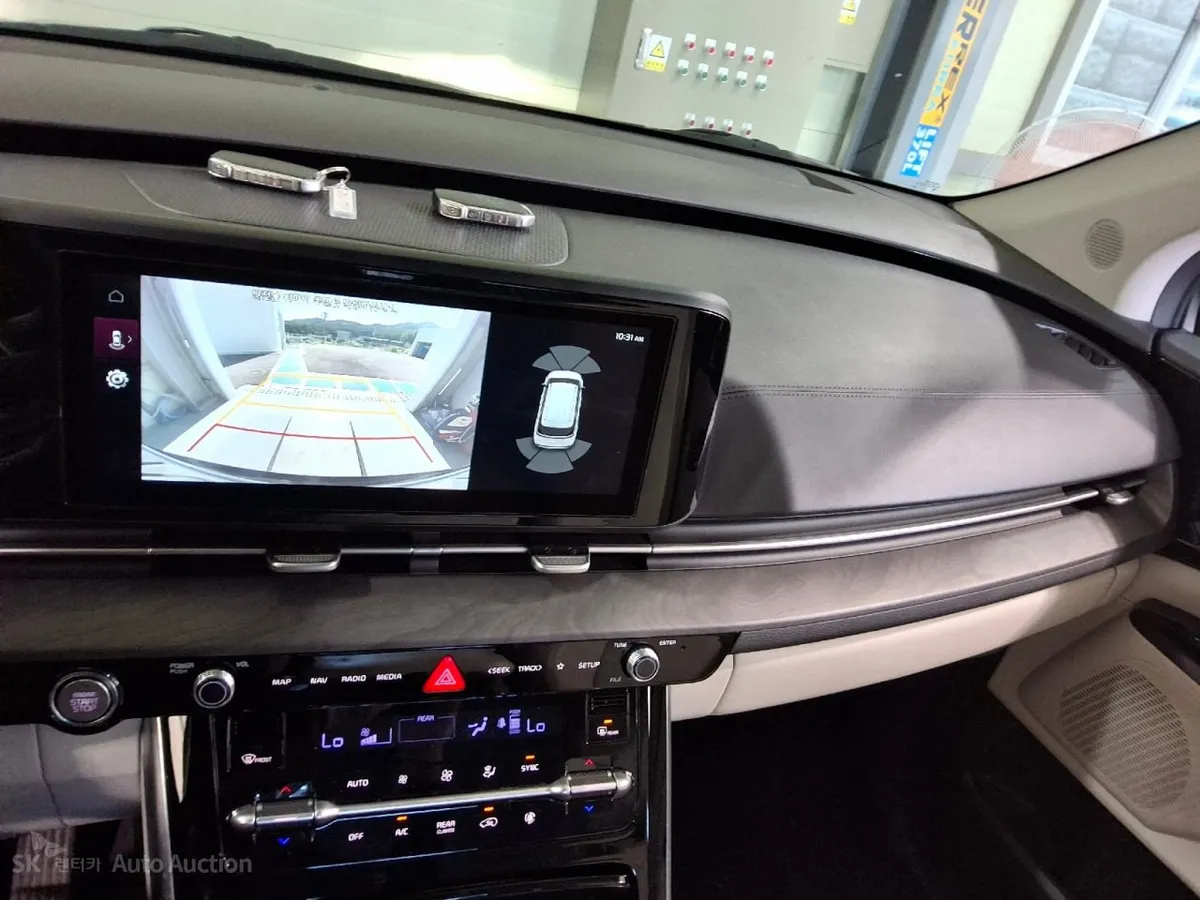 KIA CARNIVAL NOBLESSE 2023
