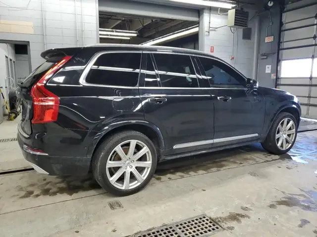 VOLVO XC90 2019