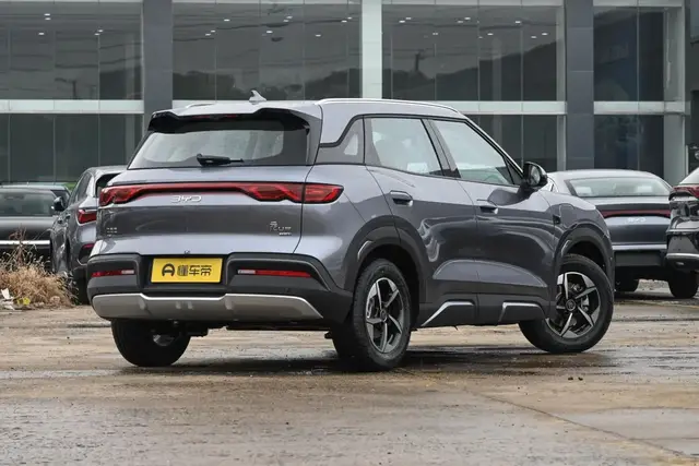 BYD YUAN UP INTELLIGENT DRIVING 2025